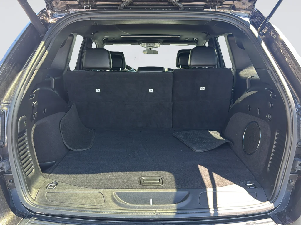 Used 2021 Gray Jeep Laredo X image 30