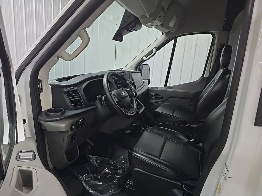 Used 2025 White Ford Base image 28