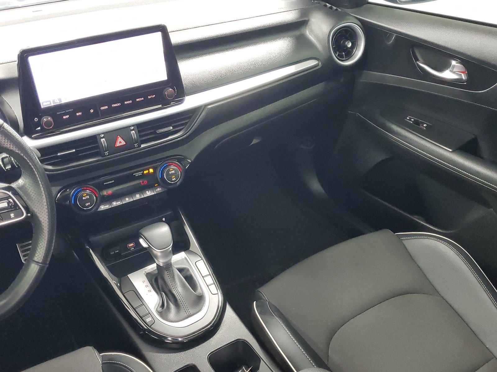 Used 2024 Black Kia GT-Line image 29