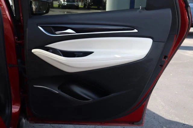 Used 2023 Red Buick Essence image 33
