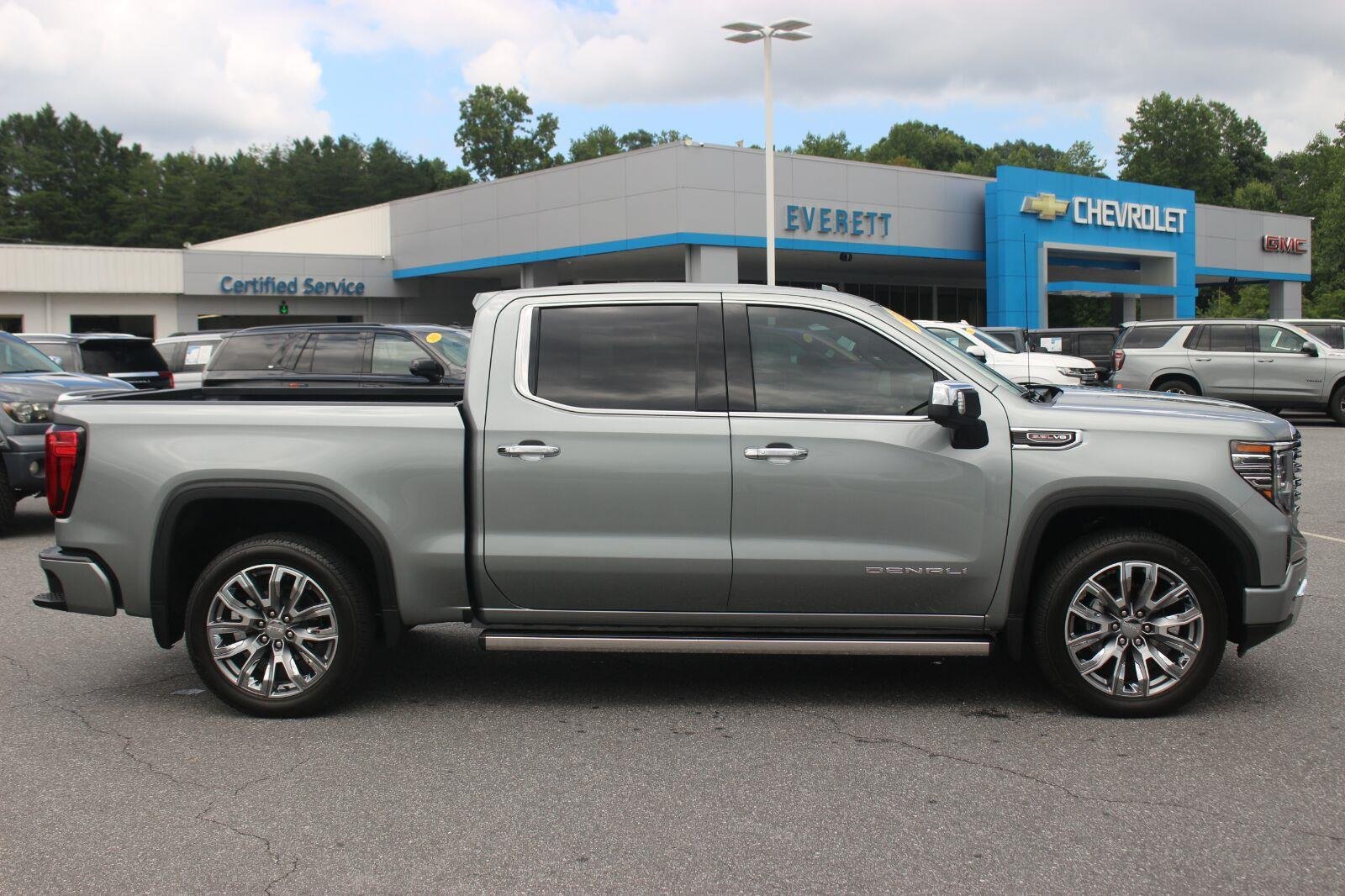 Used 2026 Sterling Metallic GMC Denali image 8