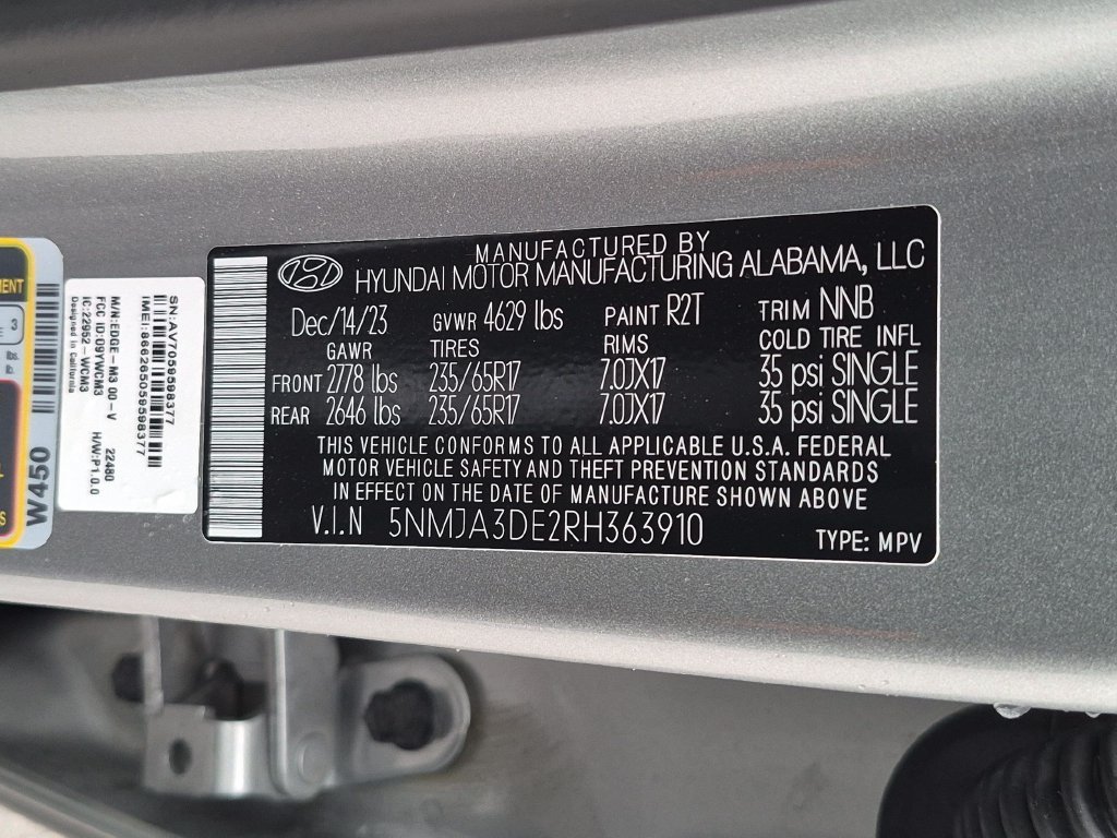Used 2024 Silver Hyundai SE image 31
