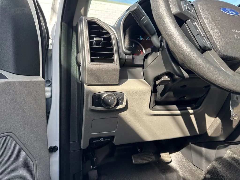 Used 2019 White Ford XL image 43