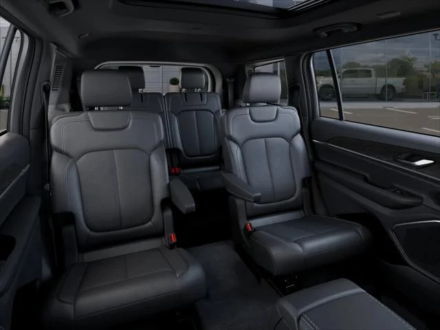 New 2026 Fathom Blue Pearl-Coat Exterior Paint Jeep Limited image 93