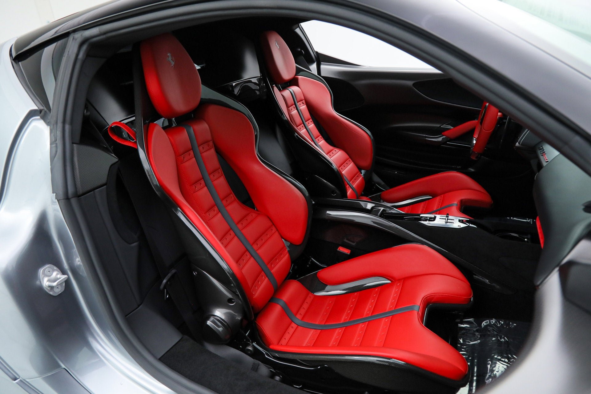 Certified Used 2022 Grigio Titanio Ferrari  image 23