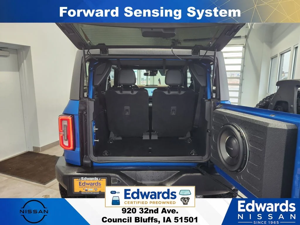 Used 2021 Blue Ford Wildtrak image 14