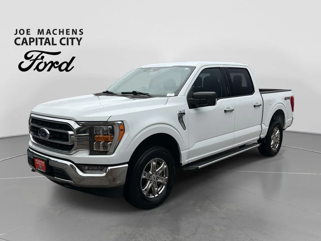 Used 2023 Oxford White Ford XLT image 9