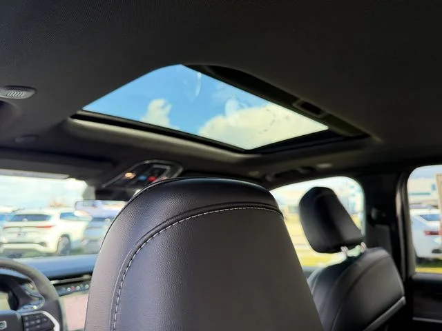 New 2026 White Jeep Altitude image 23