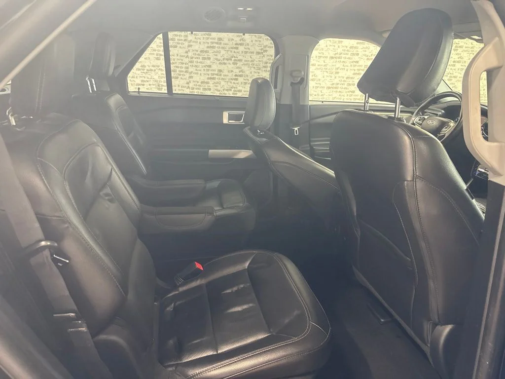 Used 2022 Agate Black Metallic Ford Limited image 12