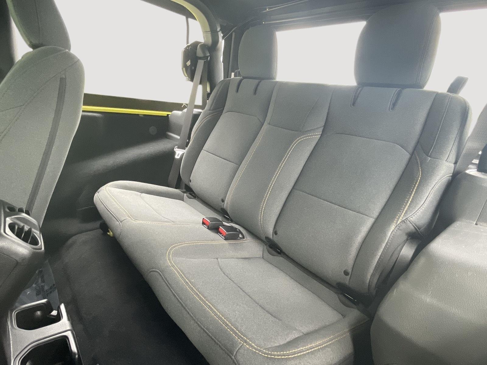 Used 2024 High Velocity Clearcoat Jeep Sport image 21