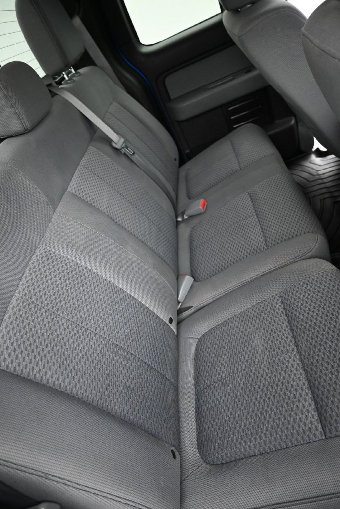 Used 2013 Blue Flame Metallic Ford XLT image 24