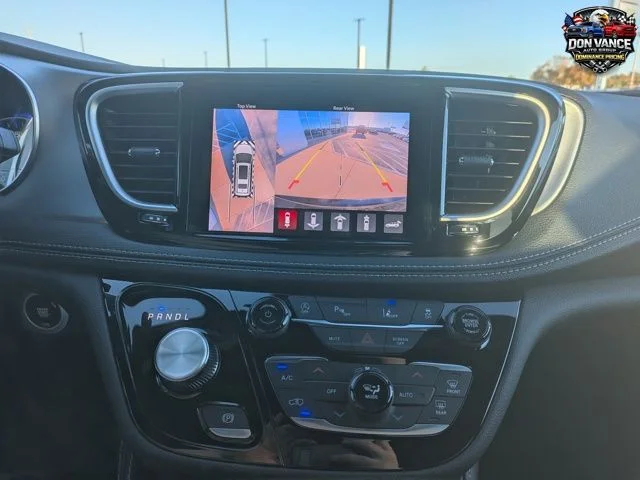 2026 Chrysler Pacifica Limited - Photo 18
