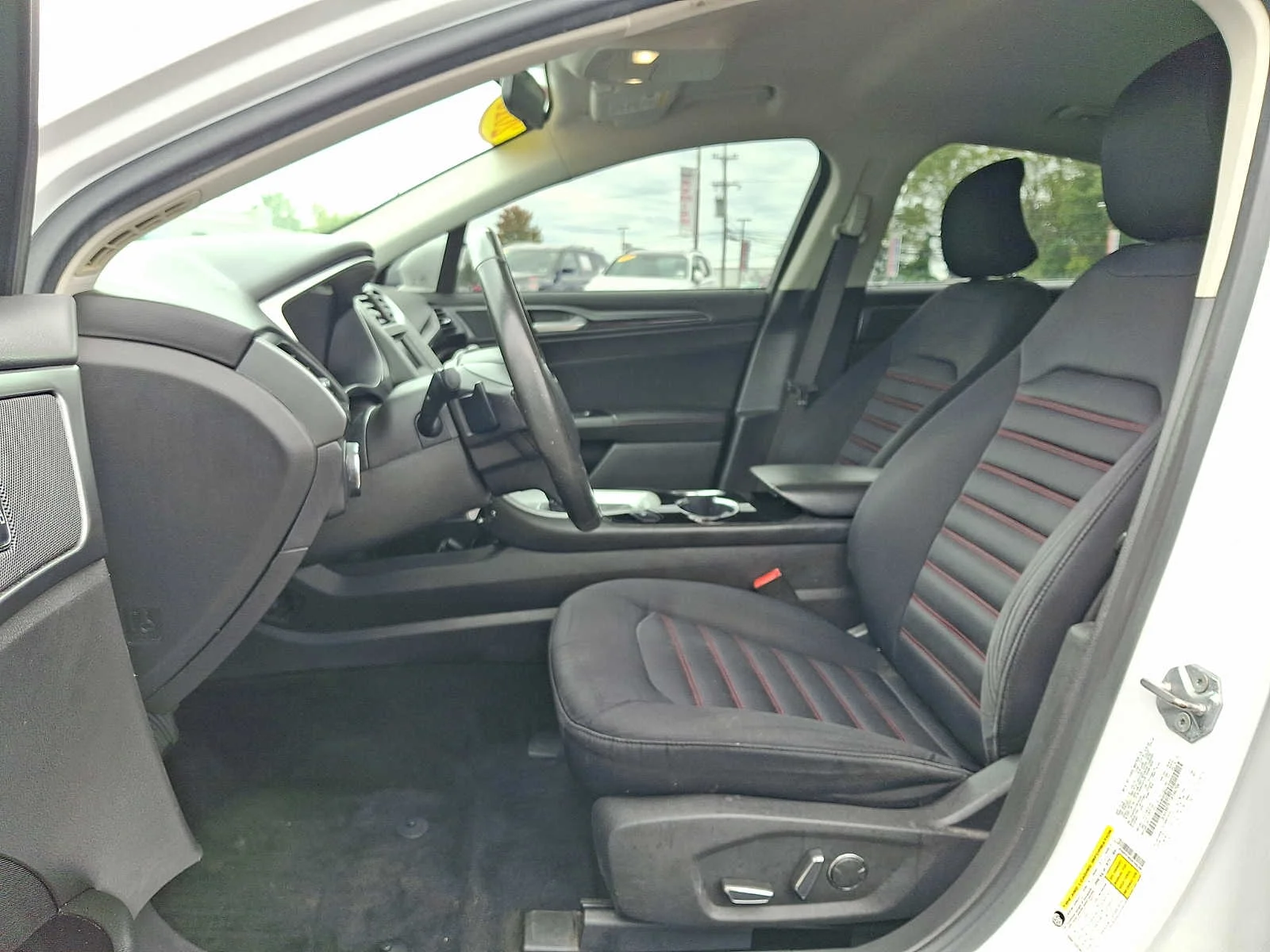 Used 2016 White Ford SE image 14