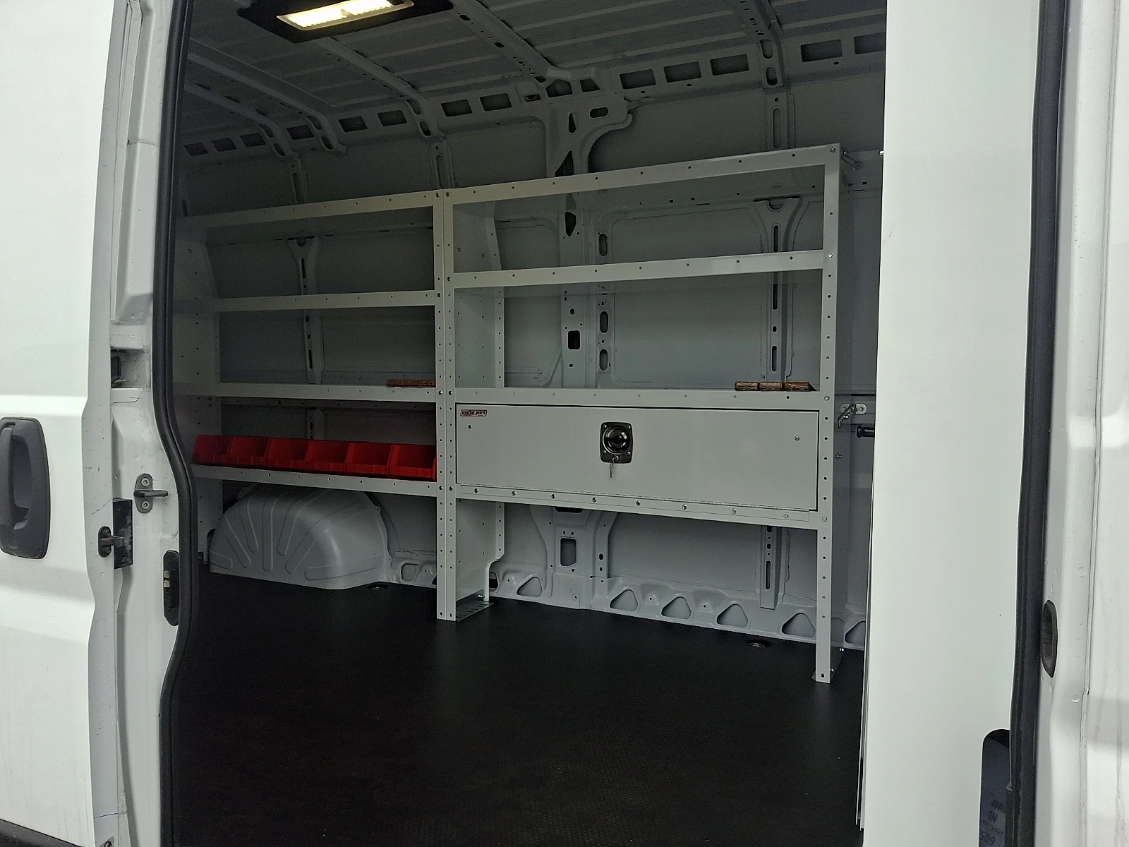 New 2026 Bright White Clear-Coat Exterior Paint RAM High Roof image 9
