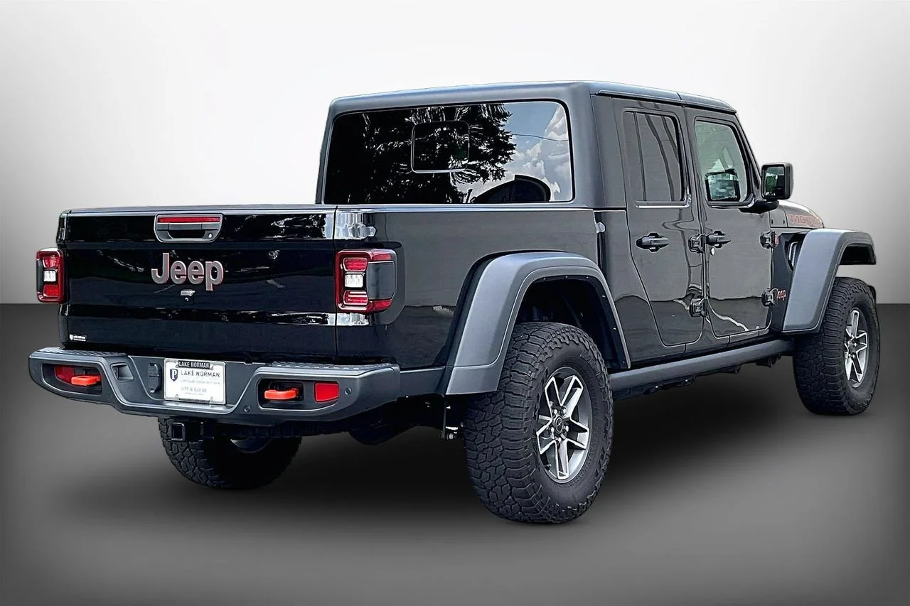 Certified Used 2024 Black Jeep Mojave image 8