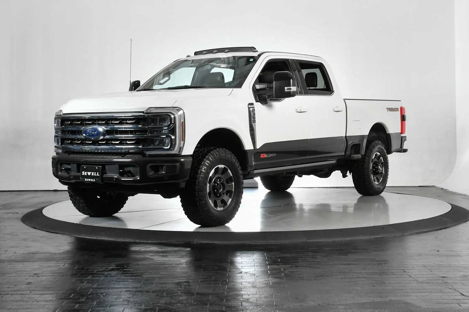 2024 Ford F-350 King Ranch 4x4 Crew Cab 8' Box SRW's photo