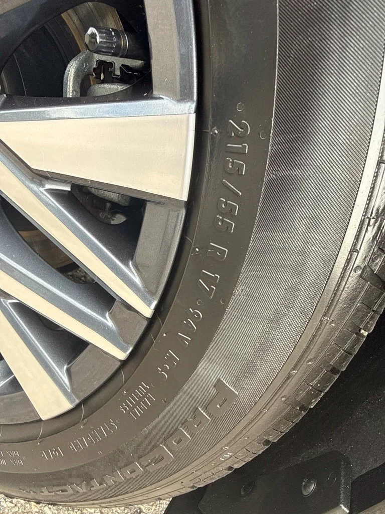 Used 2025 Black Nissan SV image 34