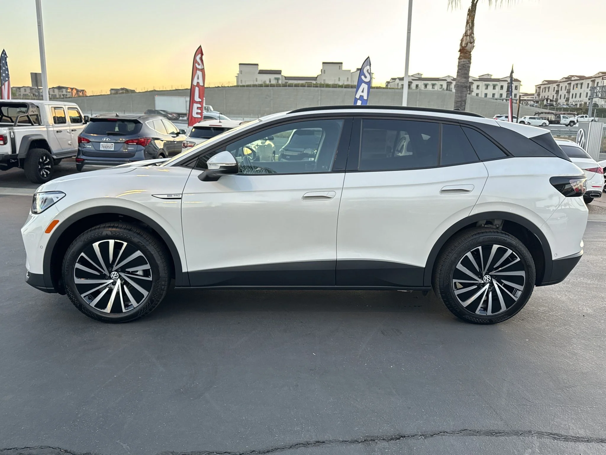 New 2026 Opal White Pearl Volkswagen Pro image 5