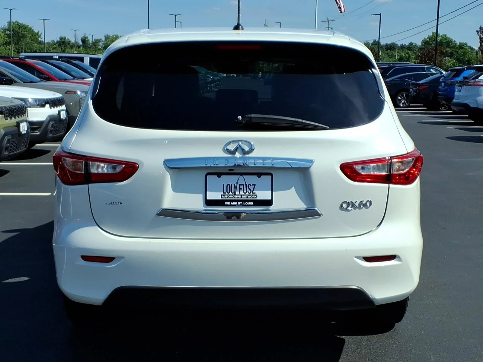 Used 2015 Majestic White INFINITI Base image 31