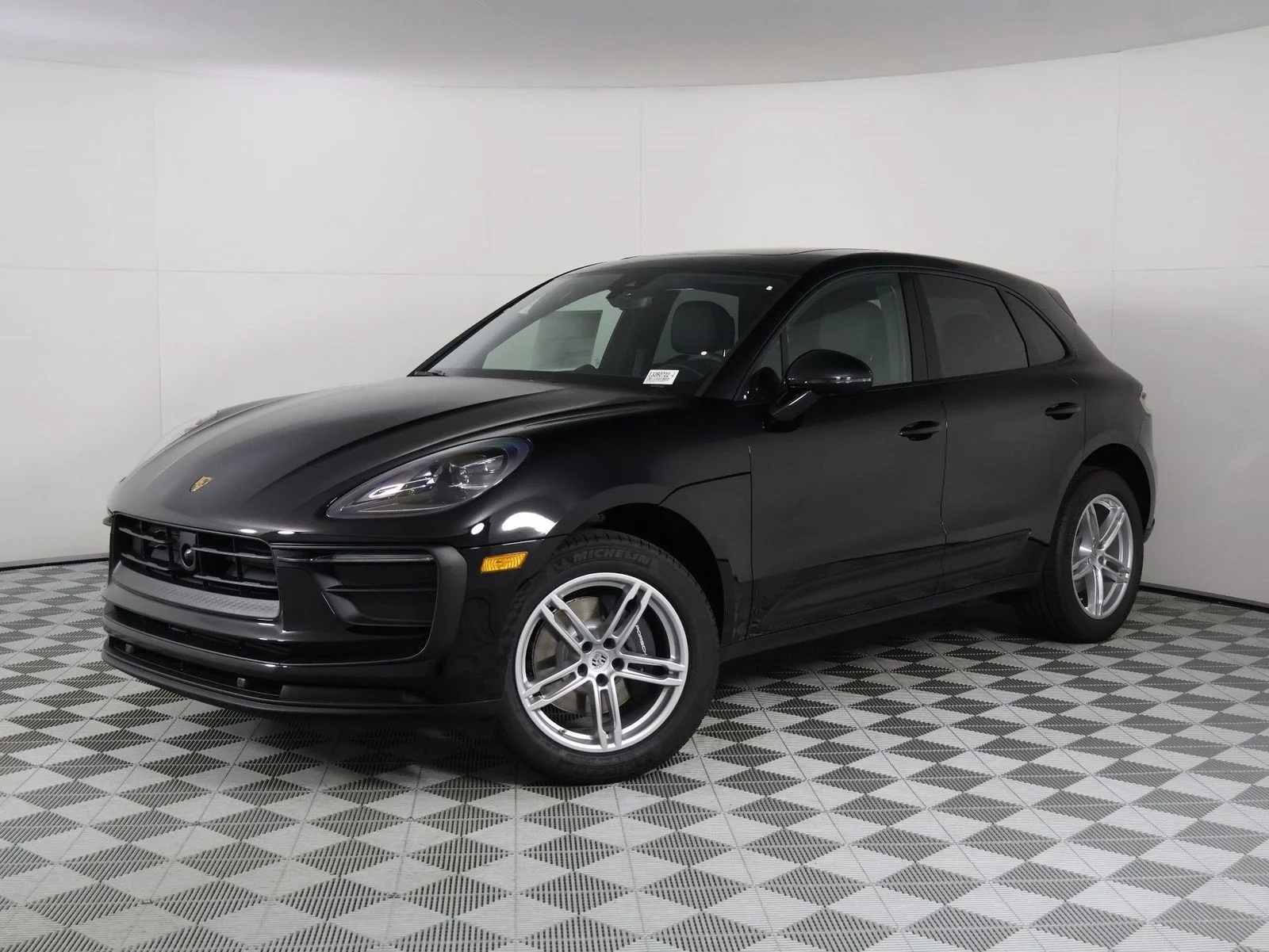 New 2026 Porsche Macan AWD 4D Sport Utility