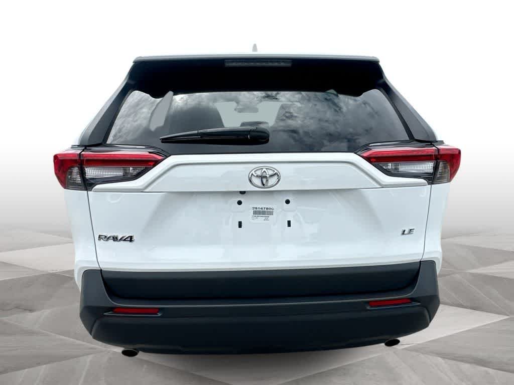 Used 2025 Ice Cap Toyota LE image 7