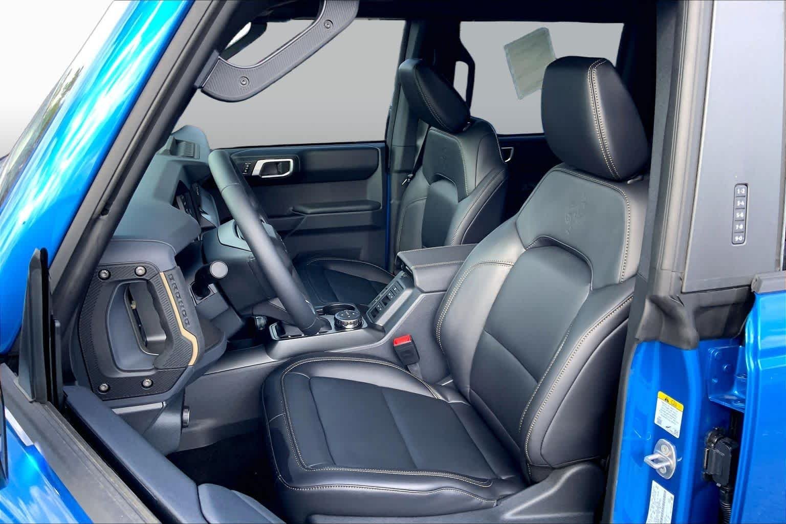 New 2026 Velocity Blue Metallic Ford Badlands® image 7