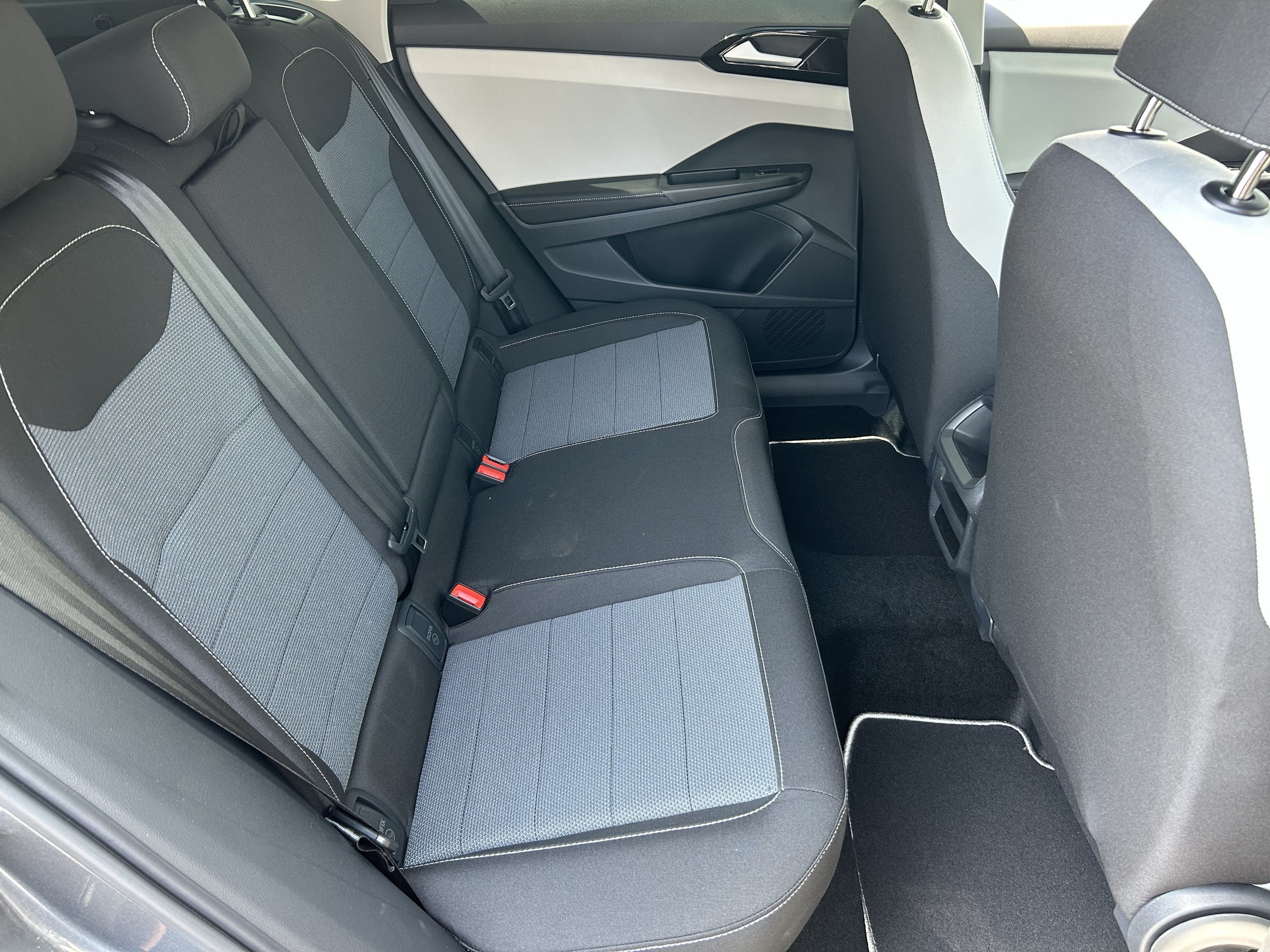 New 2026 Platinum Gray Metallic Volkswagen S image 9