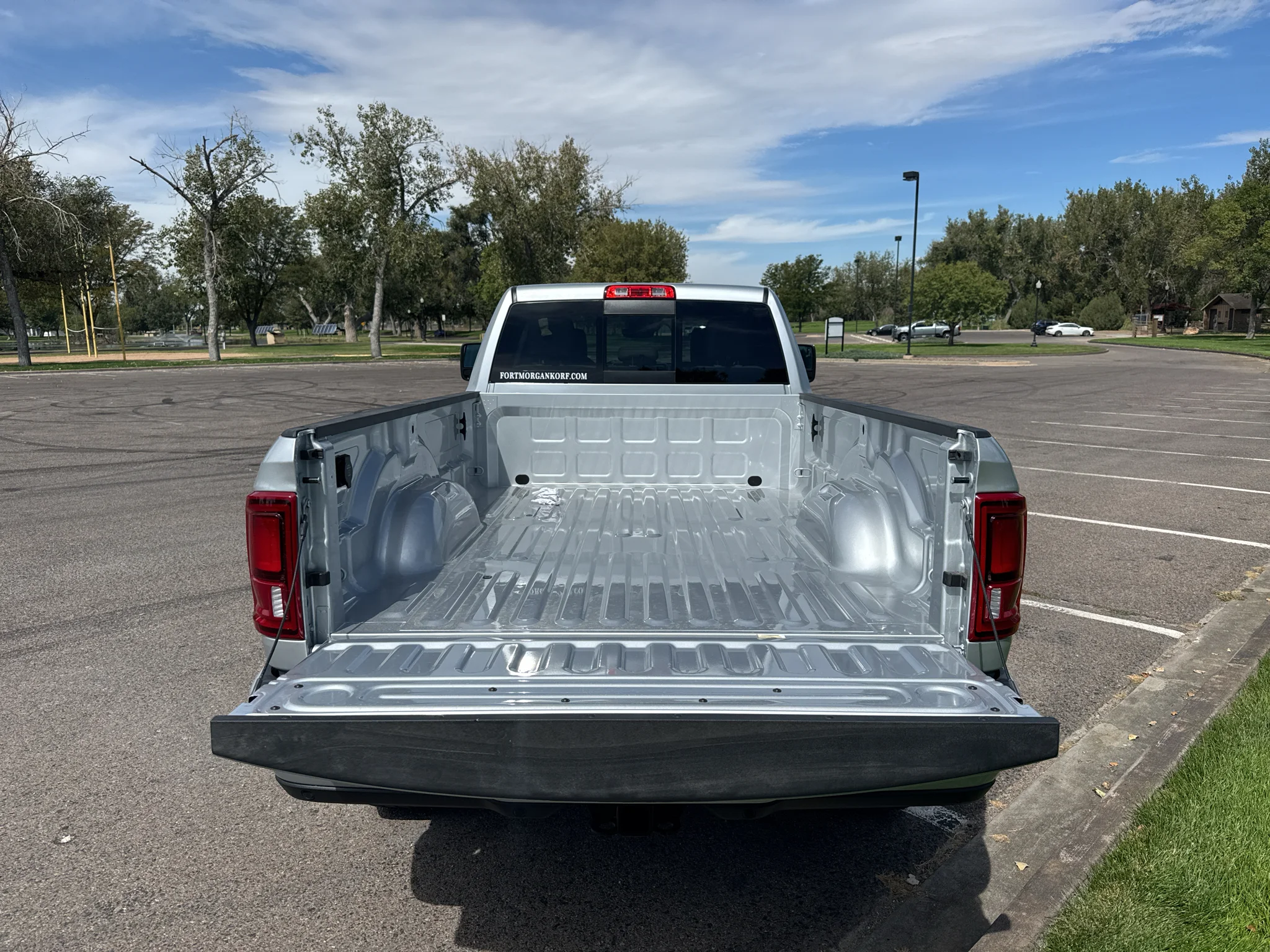 New 2027 Silver-Zynith Exterior Paint RAM Laramie image 18