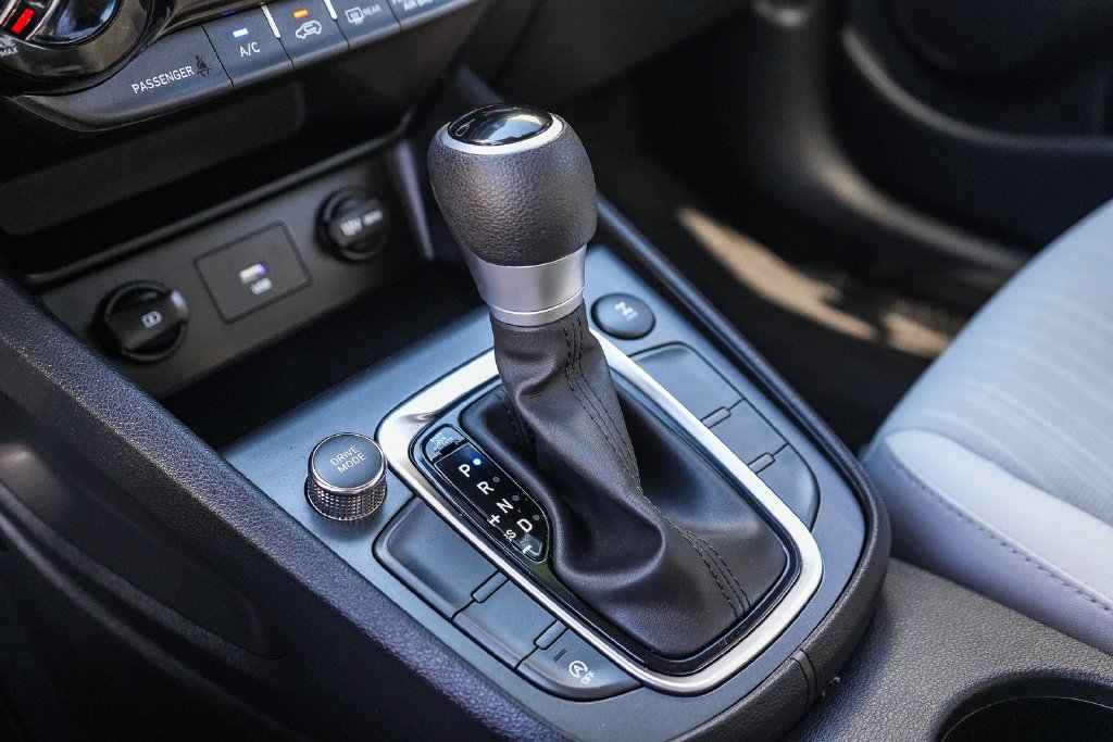 2023 Hyundai Kona SEL - Photo 19