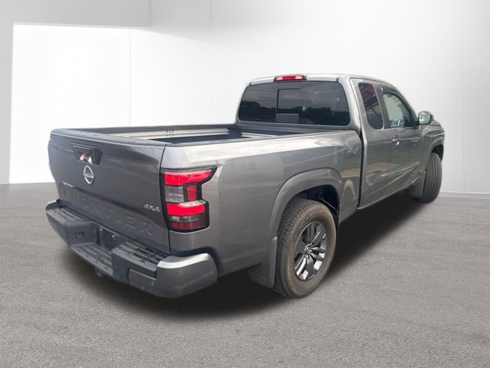 Used 2025 Gun Metallic Nissan SV image 3