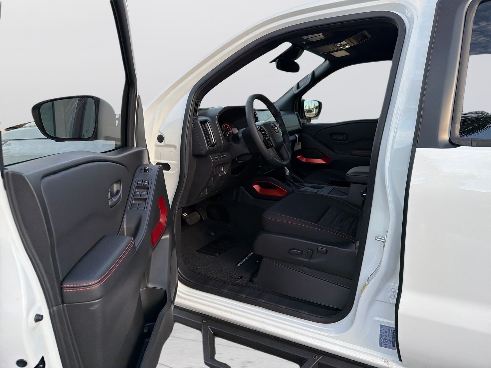 New 2026 White Nissan PRO-X image 12