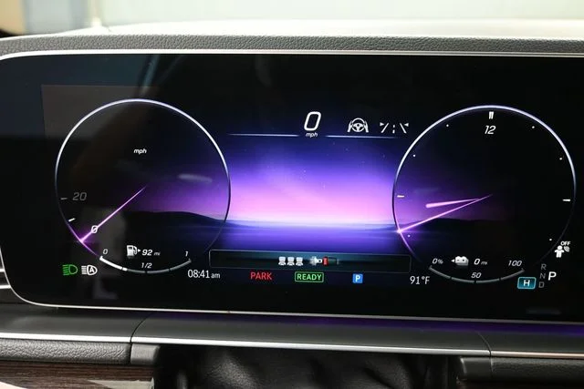 Used 2025  Mercedes-Benz GLE 450e image 22