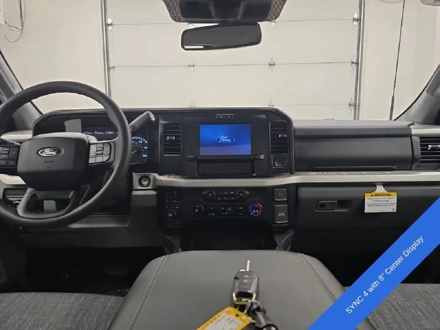 New 2027 Oxford White Ford F-350® XLT image 15