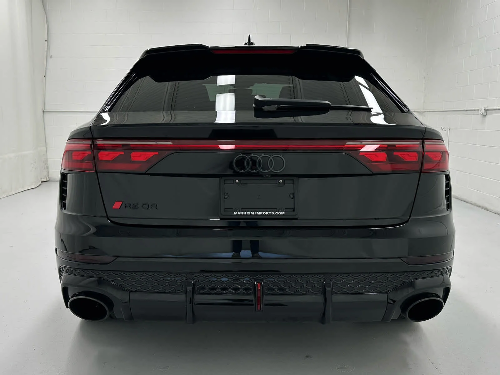 Used 2025 Mythos Black Metallic Audi performance image 7