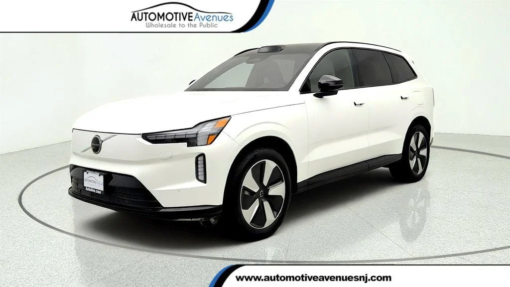 Used 2025 Crystal White Metallic Volvo Twin Motor Plus 6-Seater image 1