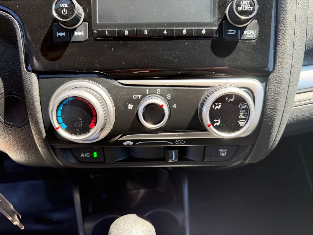 Used 2015  Honda LX image 22