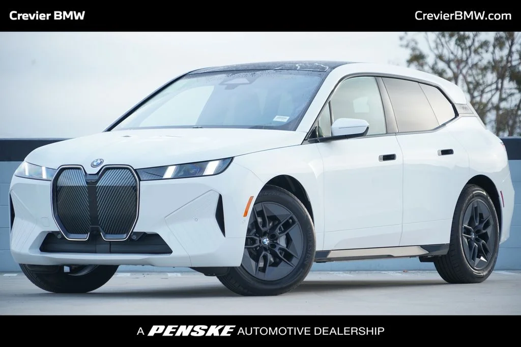 2026 BMW iX xDrive60's photo