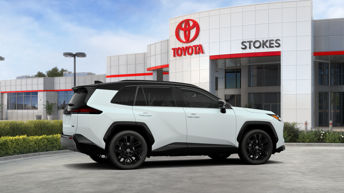 New 2026 Wind Chill Pearl with Midnight Black Metallic roof Toyota XSE image 33