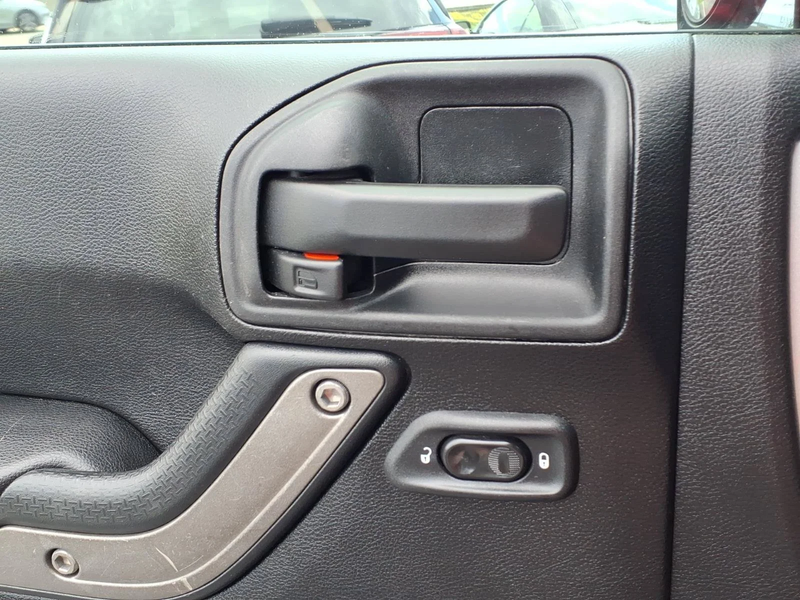 Used 2013 Billet Silver Metallic Jeep Sport image 21