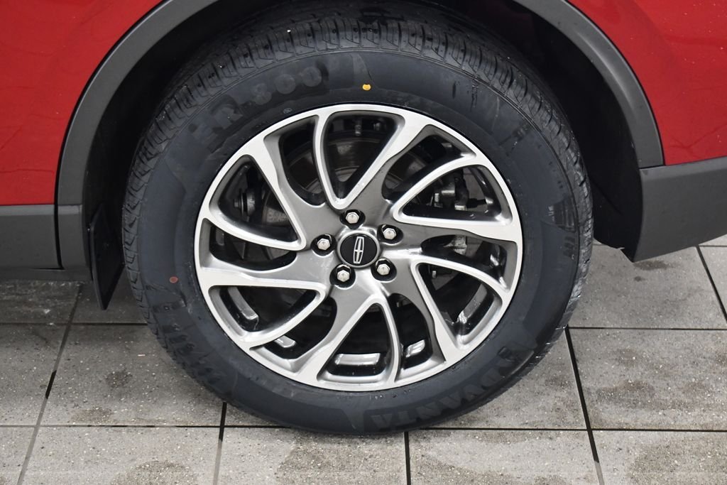 Used 2022 Red Lincoln Standard image 13