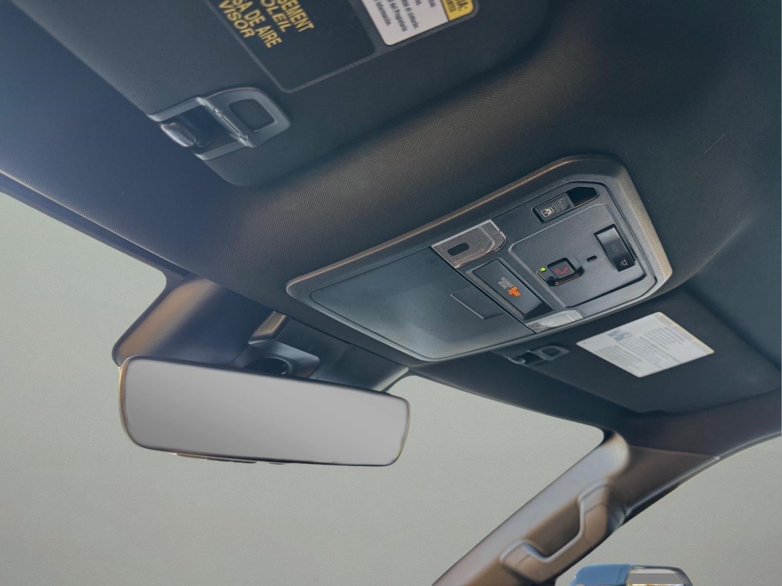 Used 2025 Wind Chill Pearl Toyota Limited image 29