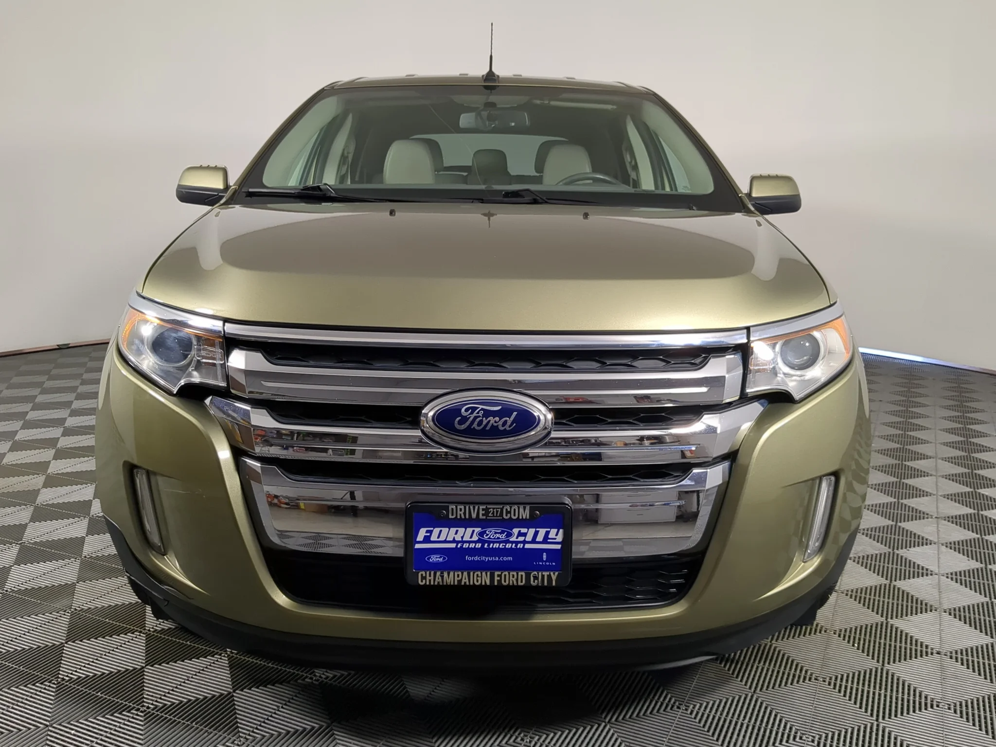 Used 2013 Green Ford SEL image 3
