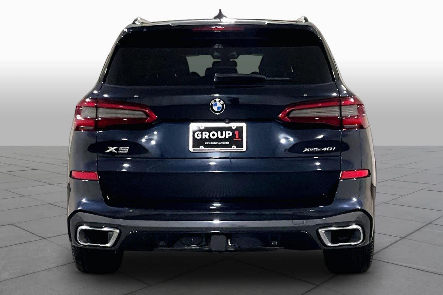 Used 2019 Carbon Black Metallic BMW xDrive40i image 4