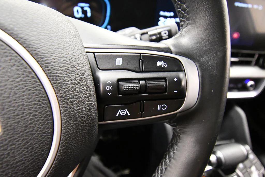 Certified Used 2025 White Kia X-Line image 21