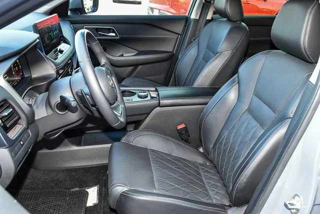 2024 Nissan Rogue Platinum - Photo 18