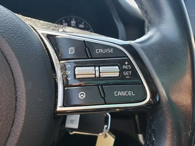 Used 2021 Black Kia S image 19