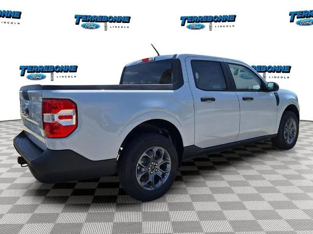 New 2026 Space White Metallic Ford XLT image 31