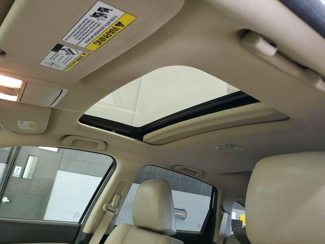 Used 2016 White Honda EX image 15