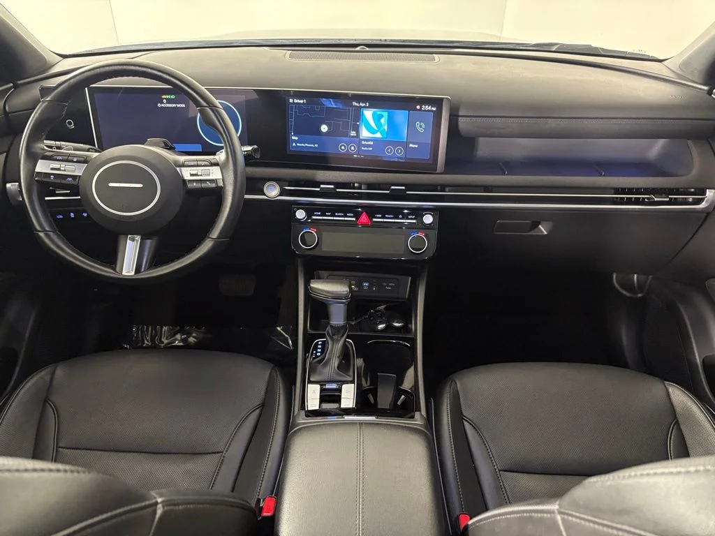 Used 2025 Green Hyundai Limited image 34