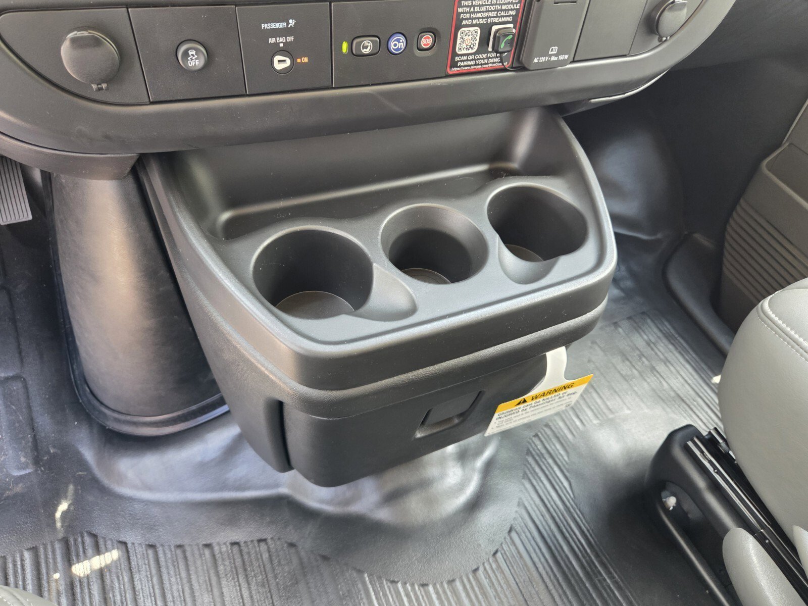 2026 Chevrolet Express Passenger LS - Photo 24